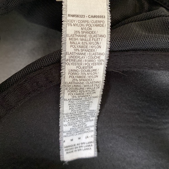 Nike Molded Cup Sports Bra - Picture 6 of 8